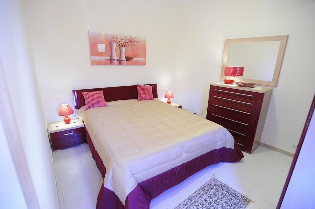 Case Vacanza Edera Trapani Room photo